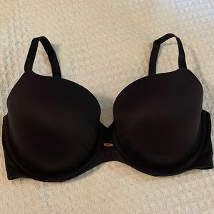 Victoria’s Secret bra - Fabulous Lines Demi 34DD